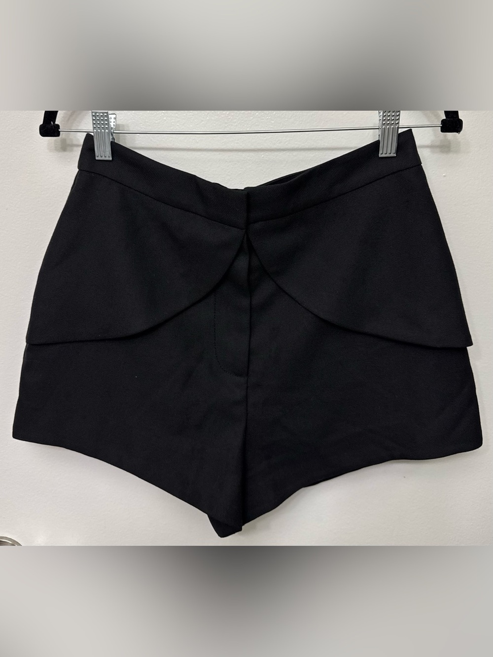 EUC Alexis Lennix Shorts | Designer Tailored High Rise Shorts - Picture 5 of 7